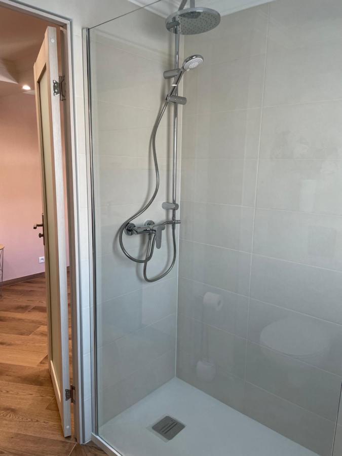 Studio With Swimming Pool 80 Meters Near The Beach Nice Bagian luar foto